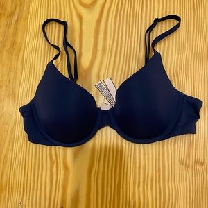 Victoria’s Secret Push-Up T-Shirt Bra 34B